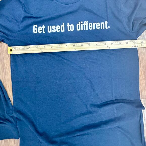 The CHOSEN NWT NAVY Unisex L/S SM Graphic T-Shirt Christian Faith Jesus - Picture 5 of 6